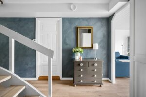 Travaux de cloison : cloison amovible, en bois, mobile, placo ou coulissante : des solutions modernes pour aménager vos espaces